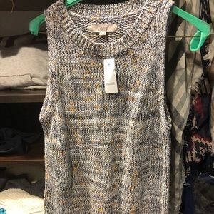 Sleeveless sweater top